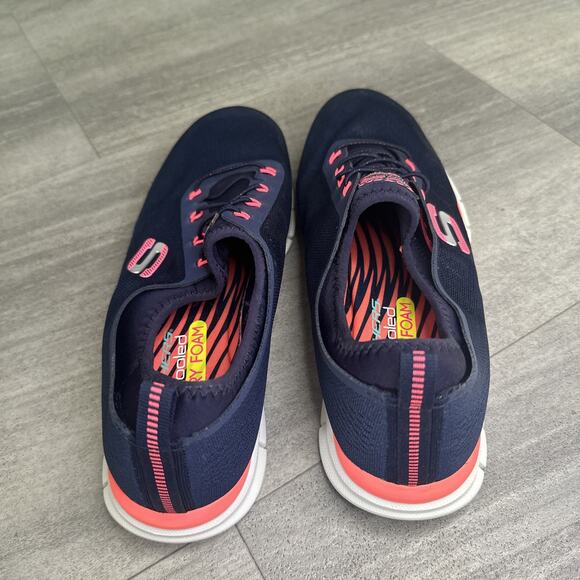 Skechers Women's Stretch-Fit Sneakers Navy Blue Air Cooled Memory Foam Size 11 - Picture 4 of 8